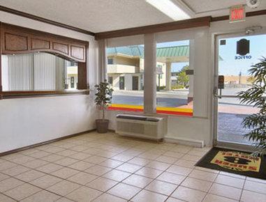 Super 8 By Wyndham Oklahoma/frontier City Hotel