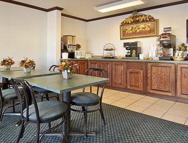 Super 8 By Wyndham Oklahoma/frontier 2*